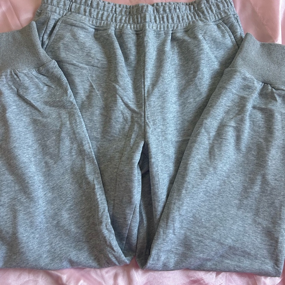 Gray Women’s Sweat Pants